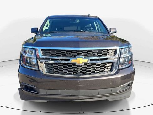 Used 2017 Chevrolet Tahoe LT image 3