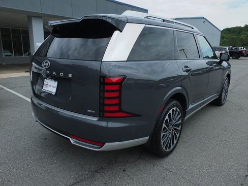 Used 2026 Hyundai Palisade Calligraphy AWD/4WD image 3