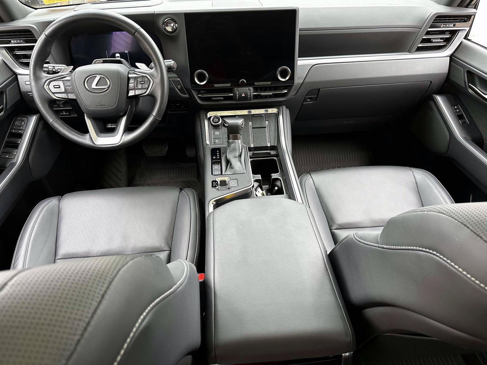 Used 2025 Lexus GX 550 w/ Accessory Package (2T) AWD/4WD image 20
