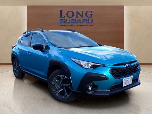 Used 2025 Subaru Crosstrek 2.0i Premium image 5