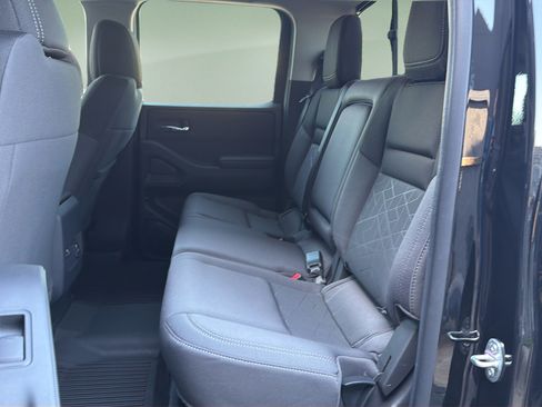 New 2026 Nissan Frontier SV w/ SV Convenience Package AWD/4WD image 12