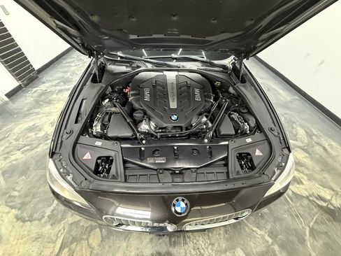 Used 2015 BMW 550i xDrive Sedan image 28