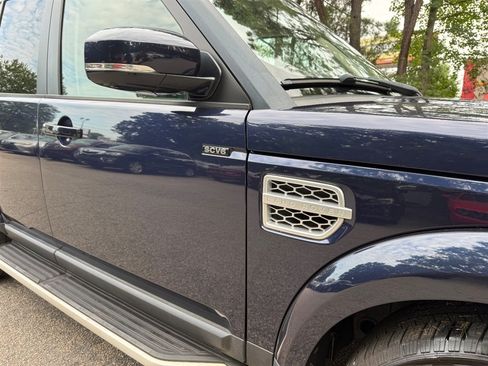 Used 2016 Land Rover LR4 HSE LUX AWD/4WD image 6