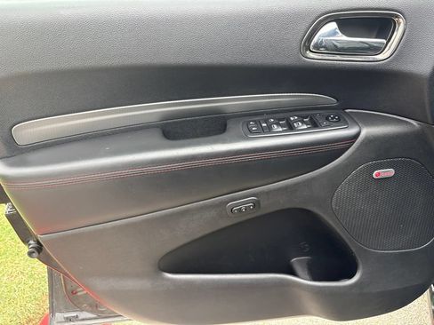 Used 2018 Dodge Durango R/T w/ Technology Group AWD/4WD image 12