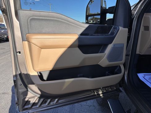 Used 2023 Ford F250 Lariat w/ Lariat Ultimate Package image 10