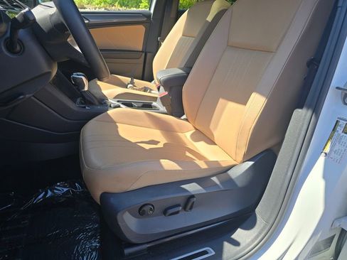Used 2023 Volkswagen Tiguan SE R-Line AWD/4WD image 35