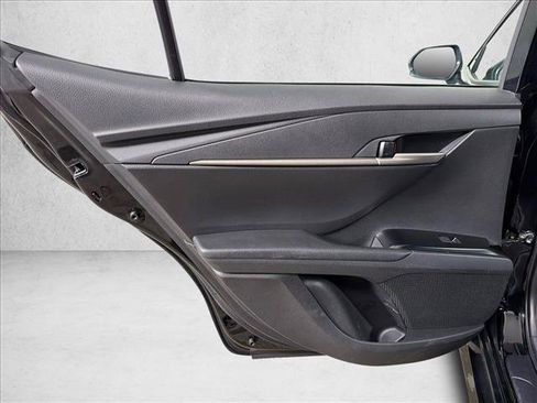 Used 2025 Toyota Camry LE FWD image 21