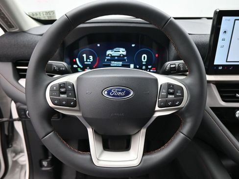 New 2026 Ford Explorer Active AWD/4WD image 11