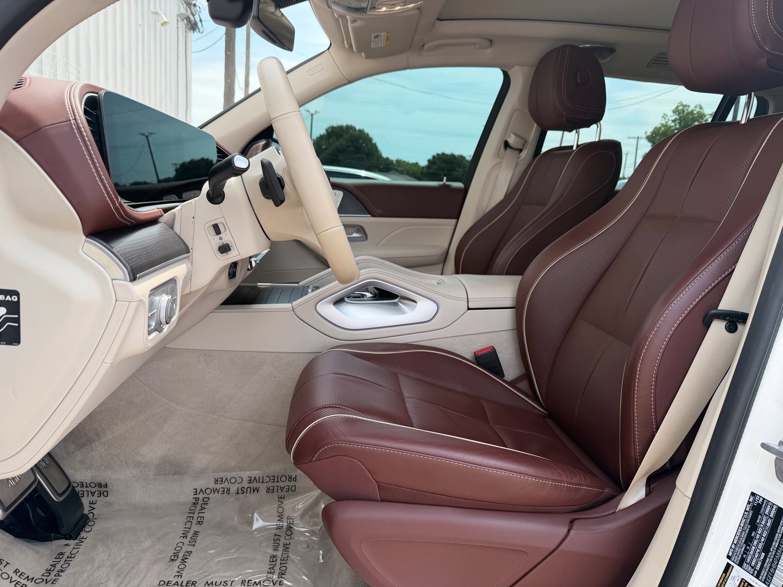 Used 2023 Mercedes-Benz Maybach GLS 600 4MATIC image 19
