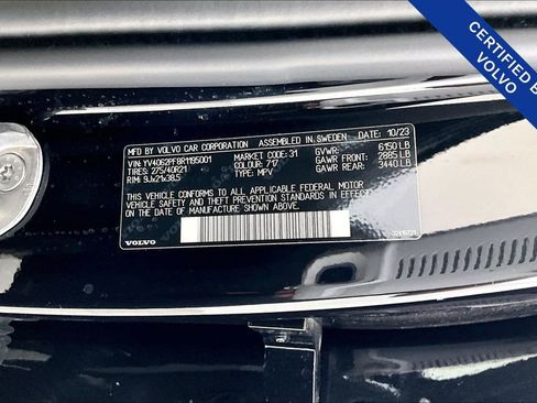 Certified 2024 Volvo XC90 B6 Ultimate w/ Protection Package Premier image 43