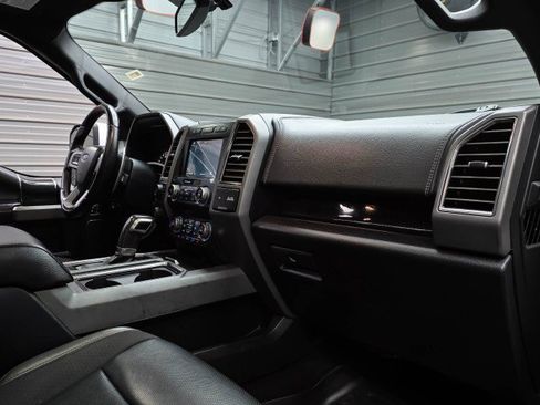Used 2019 Ford F150 Raptor w/ Equipment Group 802A Luxury AWD/4WD image 16