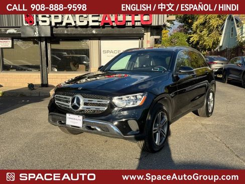 Used 2022 Mercedes-Benz GLC 300 4MATIC image 1