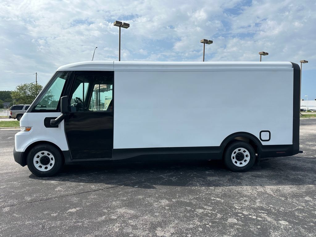 Used 2024 Chevrolet Brightdrop 600 w/ Commercial Equipment Package AWD/4WD image 2