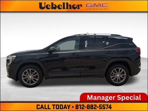 Used 2024 GMC Terrain SLT AWD/4WD image 16