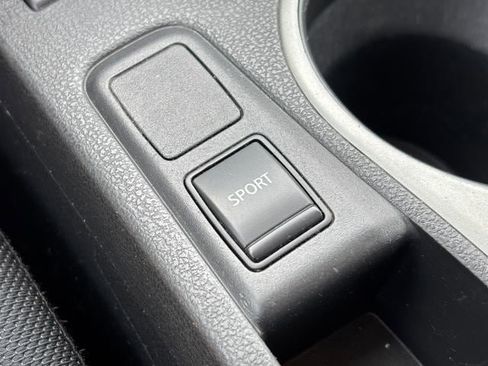 Used 2013 Nissan Rogue S image 24