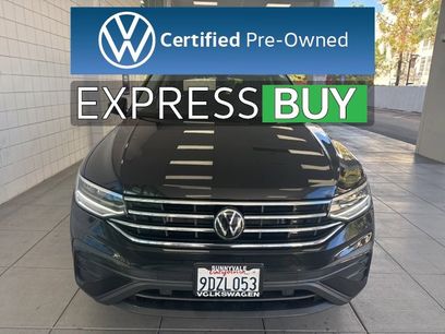 Certified 2023 Volkswagen Tiguan SE w/ Panoramic Sunroof Package