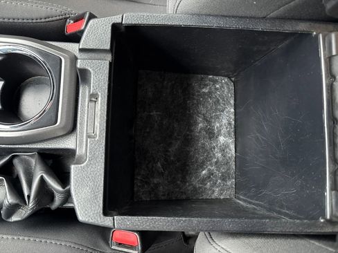 Used 2017 Toyota Tacoma TRD Sport image 31