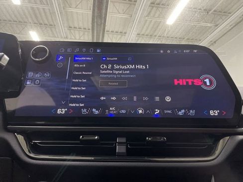 New 2025 Chevrolet Equinox EV RS w/ Convenience Package II image 26