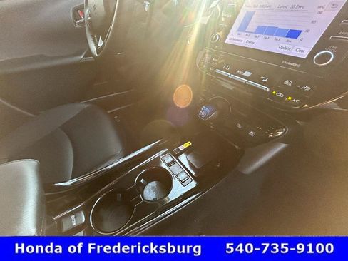 Used 2022 Toyota Prius FWD image 21