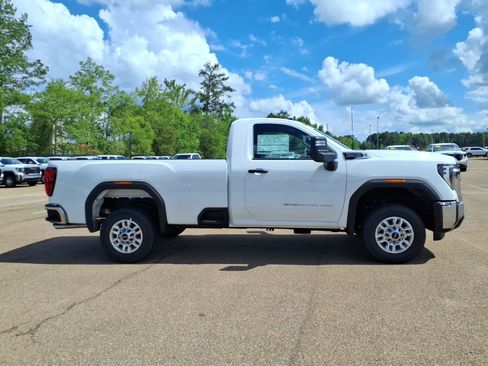 New 2026 GMC Sierra 2500 Pro w/ Convenience Package RWD image 3