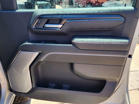 New 2026 GMC Sierra 2500 AT4X w/ LPO, Black Badging Package AWD/4WD image 42