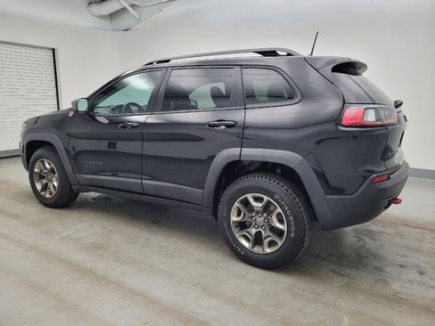 Used 2019 Jeep Cherokee Trailhawk w/ Cold Weather Group image 3
