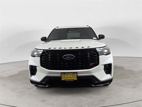Certified 2025 Ford Explorer ST image 8