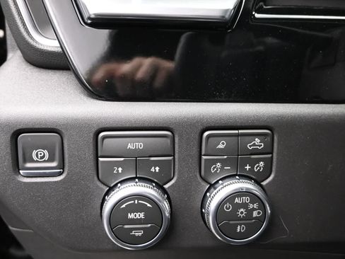 New 2026 GMC Sierra 1500 SLT w/ SLT Premium Package image 21