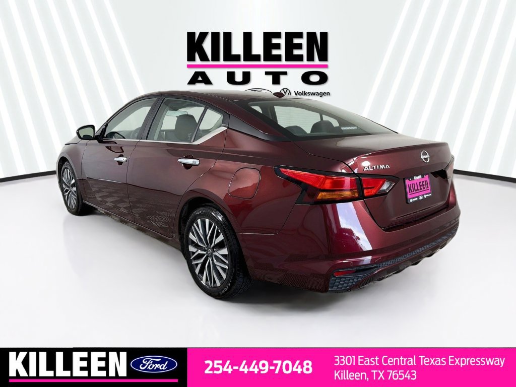 Used 2025 Nissan Altima 2.5 SV FWD image 7