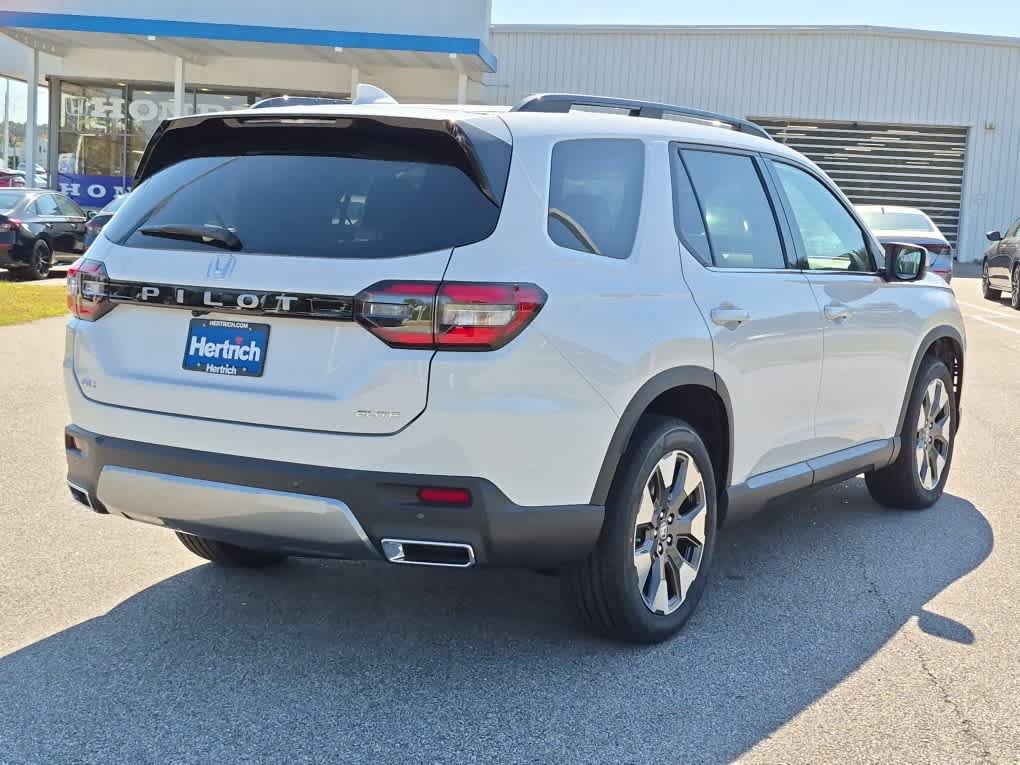 New 2026 Honda Pilot Elite image 3
