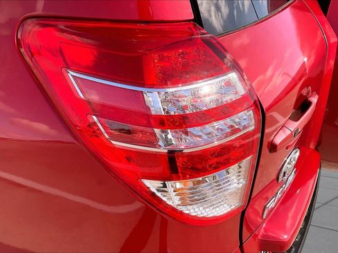 Used 2011 Toyota RAV4 Limited w/ Limited Extra Value Pkg FWD image 25
