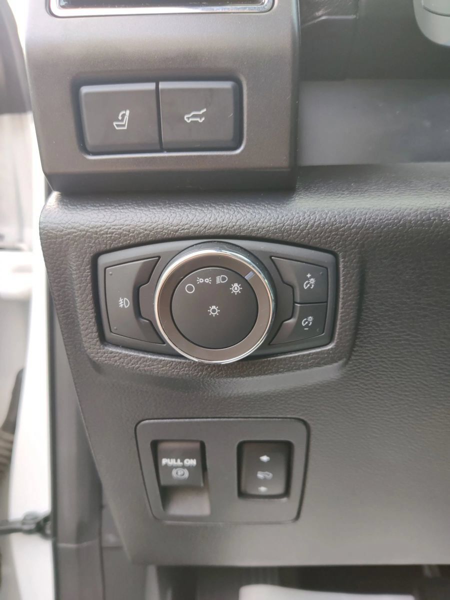 Used 2021 Ford Expedition Limited AWD/4WD image 27