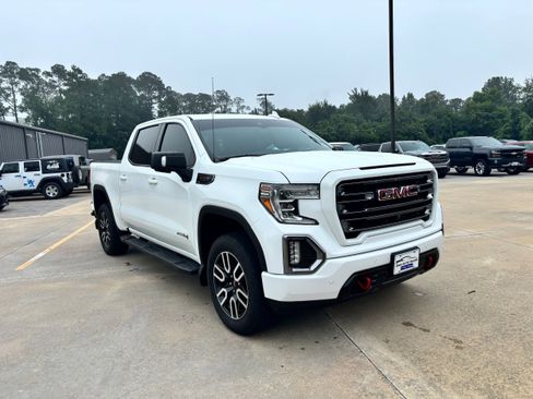 Used 2019 GMC Sierra 1500 AT4 w/ AT4 Premium Package image 3