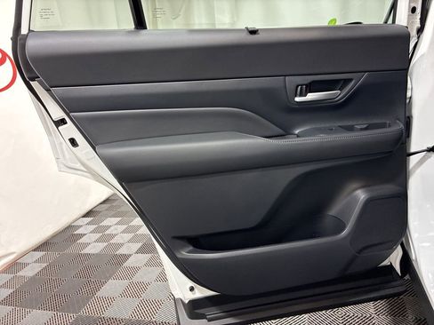 Used 2026 Toyota Grand Highlander AWD Hybrid image 19