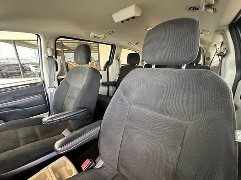 Used 2015 Dodge Grand Caravan SE w/ Quick Order Package 29E SE FWD image 13