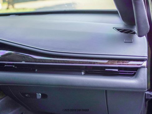 Used 2023 Cadillac Escalade ESV Sport Platinum image 42