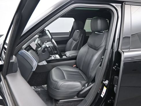 Used 2025 Land Rover Range Rover SE AWD/4WD image 23