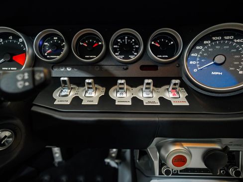 Used 2006 Ford GT image 71