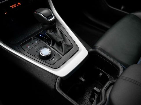 Used 2022 Toyota RAV4 XSE image 31