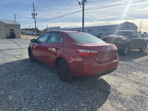 Used 2016 Toyota Corolla LE image 3