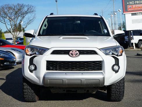 Used 2018 Toyota 4Runner TRD Off-Road image 8