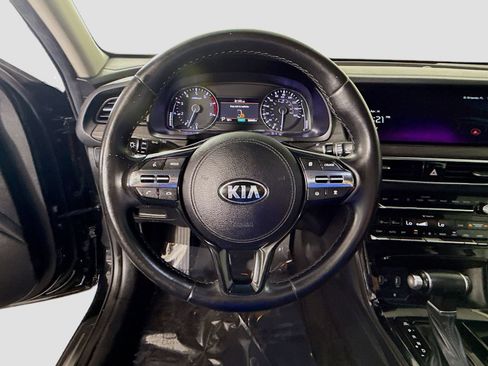 Used 2020 Kia Cadenza Technology FWD image 9