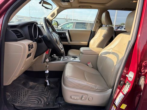 Used 2013 Toyota 4Runner SR5 w/ Premium Pkg AWD/4WD image 10