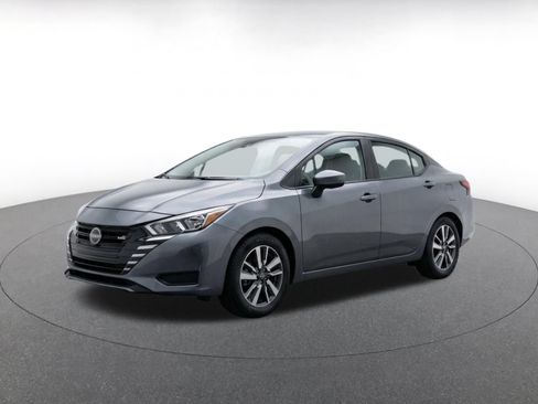 Used 2025 Nissan Versa SV FWD image 3