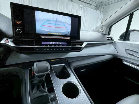 Certified 2025 Toyota Sienna XLE w/ XLE Plus Package AWD/4WD image 22