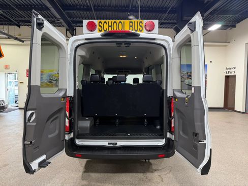 Used 2020 Ford Transit 150 XL RWD image 20