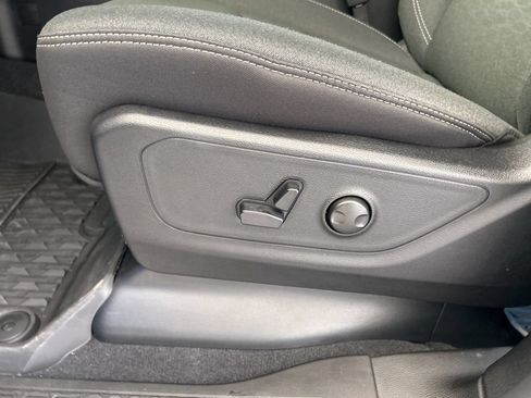 Used 2025 RAM 1500 Big Horn AWD/4WD image 47
