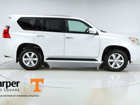 Used 2011 Lexus GX 460 image 10