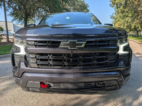 Used 2024 Chevrolet Silverado 1500 RST w/ Convenience Package II RWD image 2