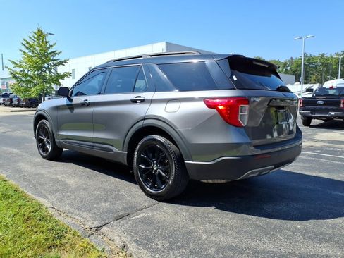Used 2021 Ford Explorer XLT w/ Equipment Group 202A AWD/4WD image 7